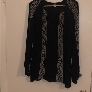 Black and white pattern striped shirt